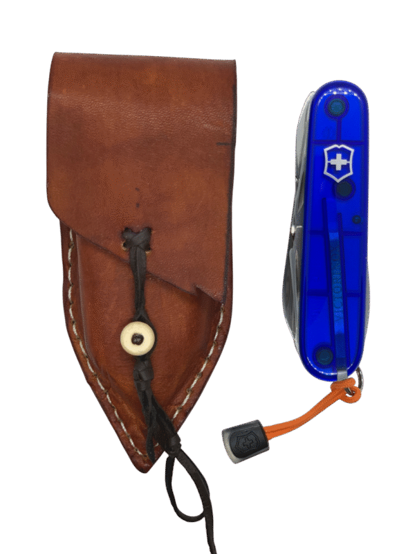 Funda Artesanal en Piel para Navaja Victorinox Swiss Champ -para Cinturón - Imagen 3