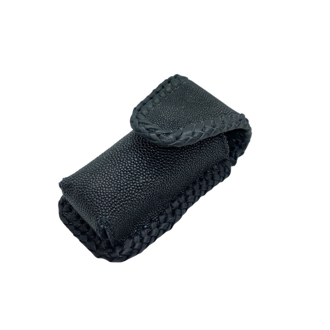 Funda piel exótica de Mantarraya para navaja Swisschamp 33 usos - Imagen 6